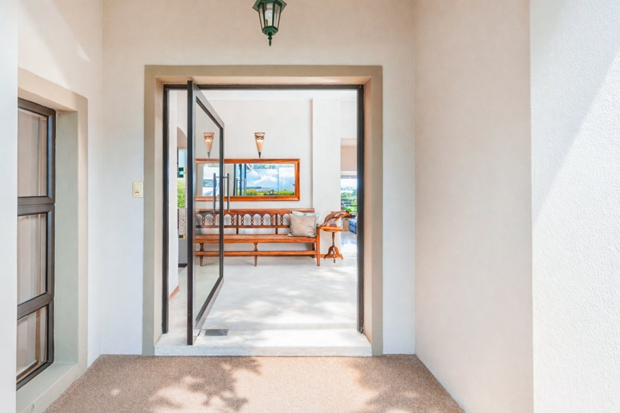 3 Bedroom Property for Sale in Caribbean Beach Club North West